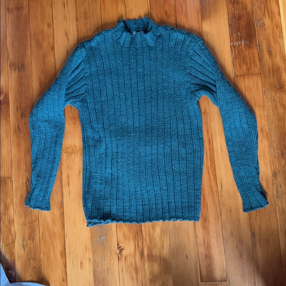 ⬇️⭐️ Hand Knit Dark Green Ribbed Sweater - Picture 5 of 6